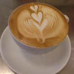 パンとエスプレッソと - カプチーノ
      