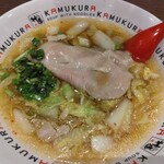 どうとんぼり神座 - 料理写真:おいしいラーメン820円（税込）＆無料のニラトッピング♬