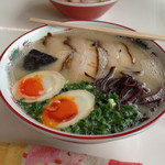 長崎楼 - 2013年6月22日 煮卵大盛り チャーシューの周りが茶色で味付けされてた記憶が。。。