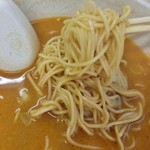 巴家 - 麺量は結構多い…