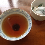 ポジティブカフェ - サービスのほうじ茶