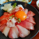和ぽろん - 料理写真:海鮮丼