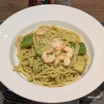プロント - 料理写真:PRONTO フレッサイン日本橋店 海老とアボカドのバジルソース 生パスタ 税込968円