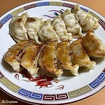 マーケットプレイス マイヤ - 肉餃子