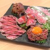 Niku Tare Ya Namba baru ten - 黒毛和牛ローストビーフ５種盛り合わせ