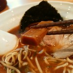 濃厚魚介らぅ麺 純 - ごつくて美味しいメンマ