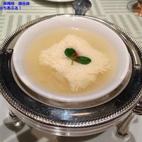 涵梅舫 銀座店 - 菊花豆腐　特製豆腐入りサメの唇スープ