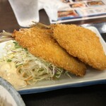 串揚げ角打ち しらすくじら - 