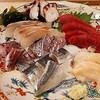 お刺身と小皿料理 小富