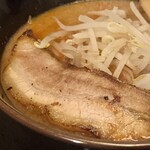 らあめん寸八 - 信州味噌らあめん(\1,050)　半麺(-\100)