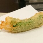 串揚げ処 gaku - 白身魚の大葉巻き
            