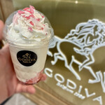GODIVA - ドリンク写真:桜の瞬き（またたき） ショコリキサー・レギュラー(\830)