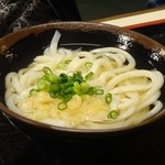 手打十段 うどんバカ一代 - かけうどん210円　※2015年2月