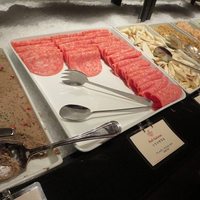ロウリーズ・ザ・プライムリブ 恵比寿ガーデンプレイス店 - 