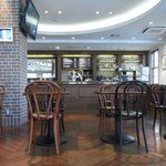 シップス リトルカーズ カフェ - 店内は完全禁煙。