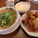 来来亭 - からあげ定食980円