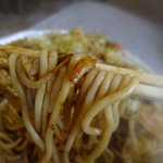 Yoshida Okonomiyaki - あっさりながら旨みのソース。ツルツル入ります。