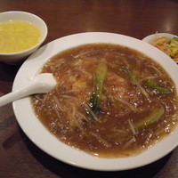 全家福 新館 - フカヒレかけごはん定食