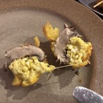 Indian Street Food & Bar GOND - マッシュルームパコラの断面