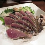 炭火焼 みや澤 - 藁焼き鰹のタタキ(塩)