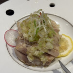 中華居酒家 AJITO - 蒸し鶏の特製葱だれポン酢