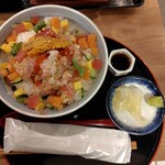 おでん屋たけし - あごだし海鮮贅沢丼
