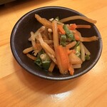 本通 地鶏 居酒屋 作 - 