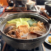 松阪牛 よし田 - 黒毛和牛すき焼き