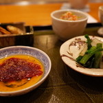 銀座おかもと - 京都丹波の鹿の刺身 モロコと炙りばちこ 香箱蟹と絹さや わさび菜と大根のお浸し 2015.2.x