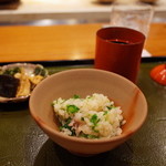 銀座おかもと - お食事 鯛と菜の花のご飯 胡桃のお麩の赤出汁 香の物 2015.2.x