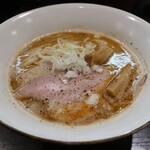 ラーメン アールピージー - 料理写真: