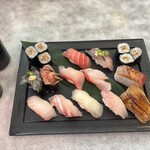 回転寿司 魚どんや - 料理写真: