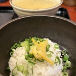 麺房 昭和呈 - ご飯とスープ
