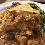 CEYLON TEA STYLE & CURRY - 