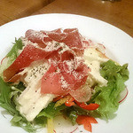 柊山ガーデン - 生ハムのシーザーサラダ