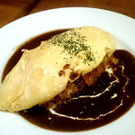 柊山ガーデン - オムライス　スパイシーカレーソース