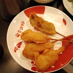 くれおーる 道頓堀店 - 串カツ盛り合わせ・説明がなかったので中身わからず