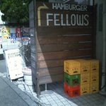 FELLOWS - 外看板