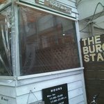 FELLOWS - テラス外観