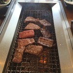 トラジ　ILSIM - 上カルビやきやき～＼(^o^)／