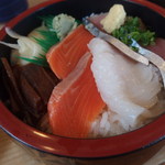 ん寿司 - 三色丼(ランチ）500円