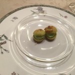 セル ドール - 前菜　枝豆のシュークリーム