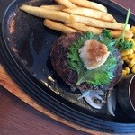 ロイヤルホスト - ハンバーグランチ。