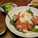 鉄板バルとワイン NIKU九 - 