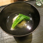 虎白 - お椀：松葉蟹真丈