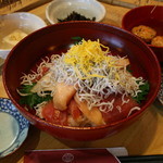 カジキ屋 - ★カジキとまぐろのしらすのせ丼