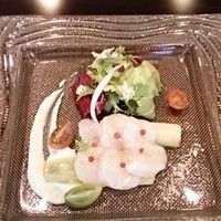 ラ ヴォワール - 前菜、ホタテ貝のサラダ仕立てオレンジ塩とフヌイユクリーム