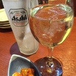 活菜旬魚 さんかい - 飲み放題の白ワイン、甘口フルーティ。