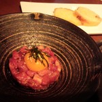 生粋 - 2015年2月　5000円コースより　ユッケのブルスケッタ