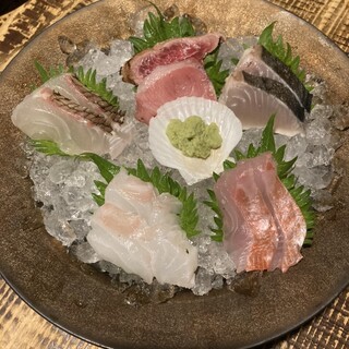 酒奏居肴家 季酒 - 料理写真:○刺し盛り1人前　1,980円